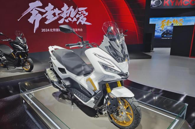 BOYU SPORTS350踏板车盘点本田NSS350还是王炸吗？光阳X350有(图14)